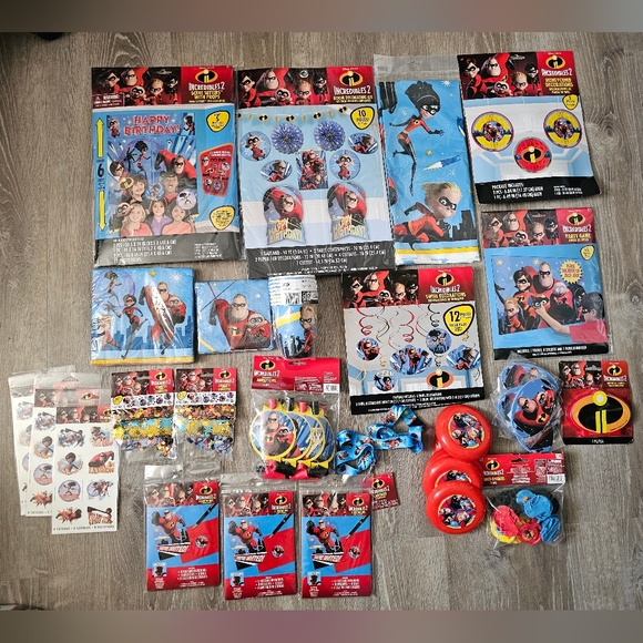 The Incredibles 2 Birthday Bundle NWT